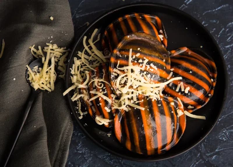 Sorrentinos de Panceta, Verdeo y Mozzarella — Pastas Tutto Bene